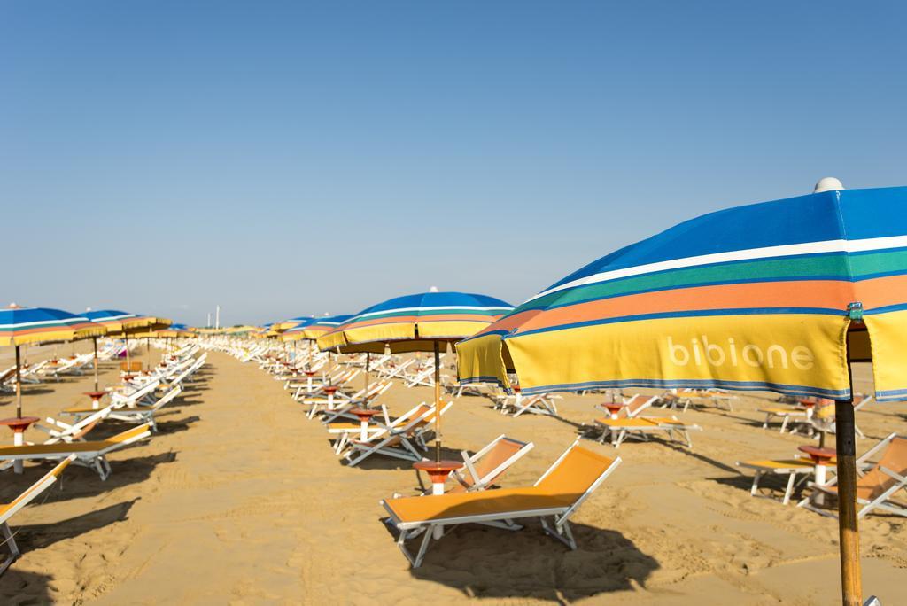 Appartamenti Alaska Bibione Exteriör bild